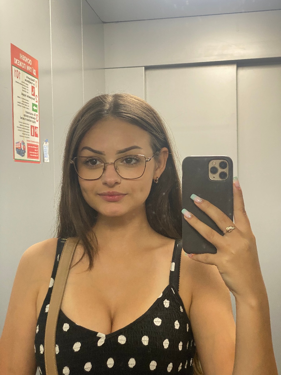 Sexy model Stacy in Baotou