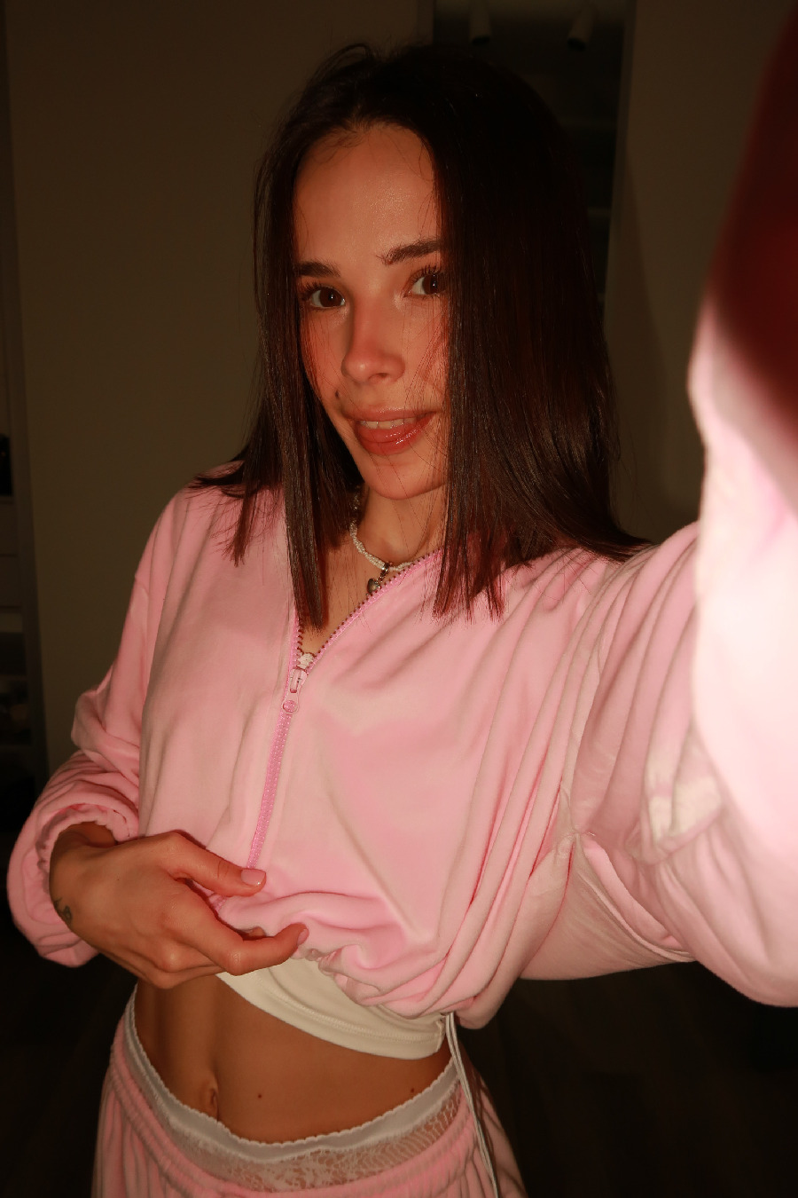 Tina brings the glow — live moments in Baotou